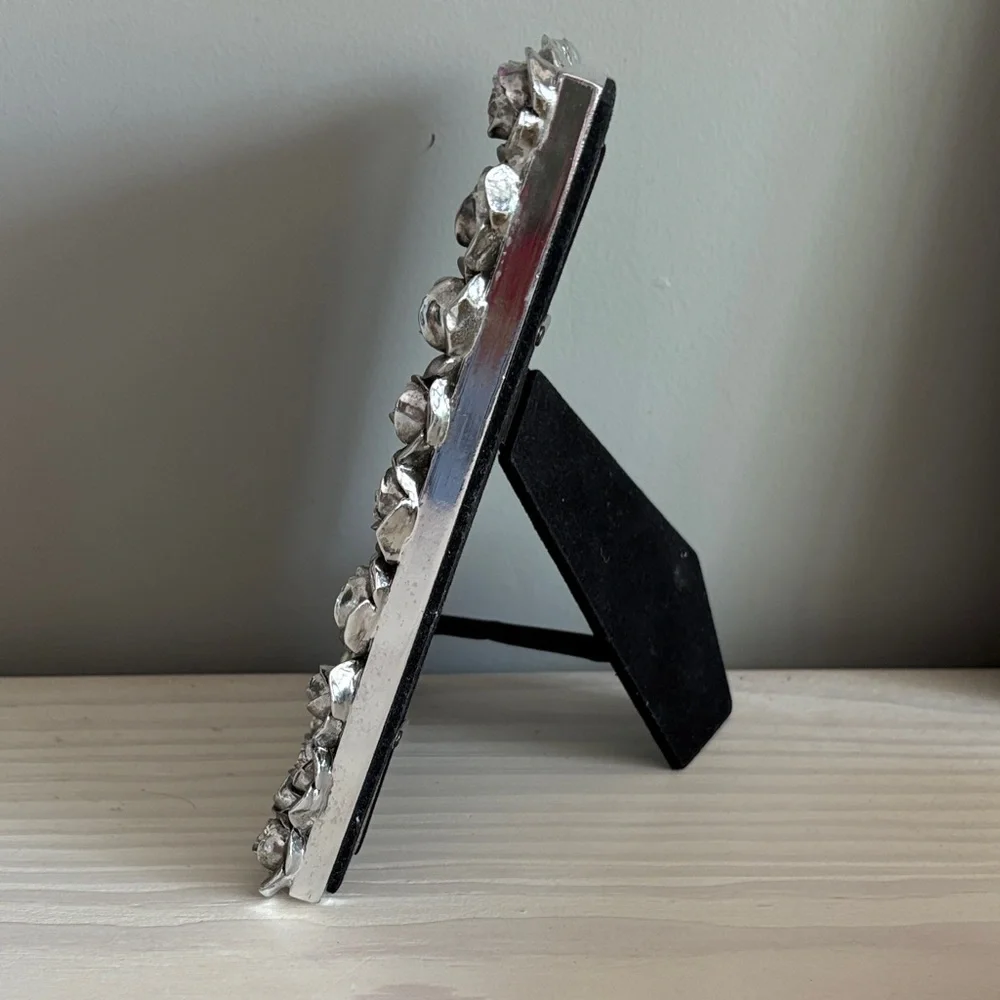 Silver-Tone Rose Dimensional Frame - Decorative Photo Frame‎ for 5